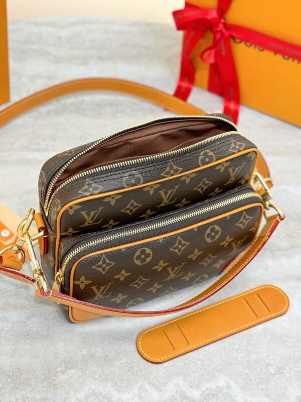 LOUIS VUITTON Nil M14016