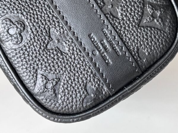 M20900 (9) LOUIS VUITTON Keepall Bandoulière 25 M20900