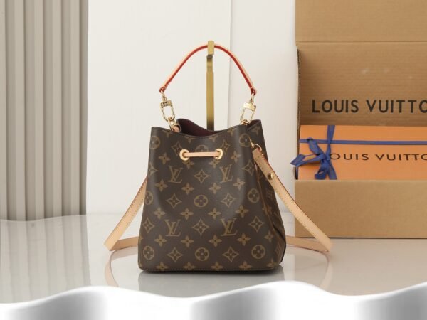 LOUIS VUITTON NéoNoé BB M46581
