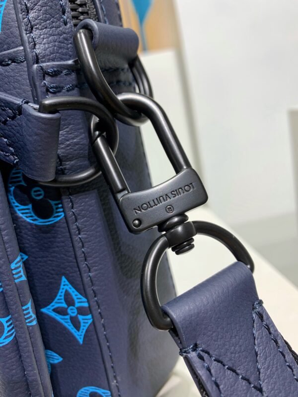 M46604 (8) LOUIS VUITTON Trio Messenger M46604