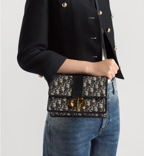 Dior 30 Montaigne Bag