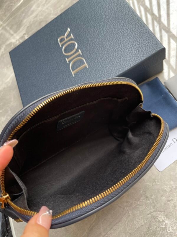 S2124UTZQ_M928 (1) 30 Montaigne Aphrodite Clutch