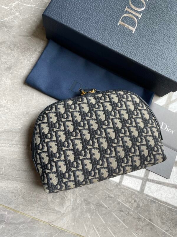 S2124UTZQ_M928 (4) 30 Montaigne Aphrodite Clutch