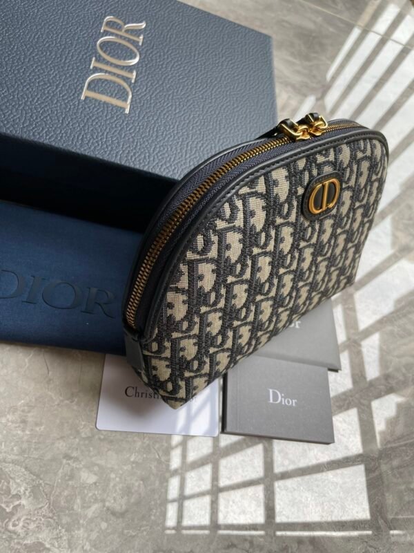 S2124UTZQ_M928 (5) 30 Montaigne Aphrodite Clutch