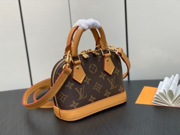 LOUIS VUITTON Nano Alma
