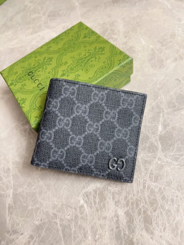 Grey interior GG bi-fold wallet