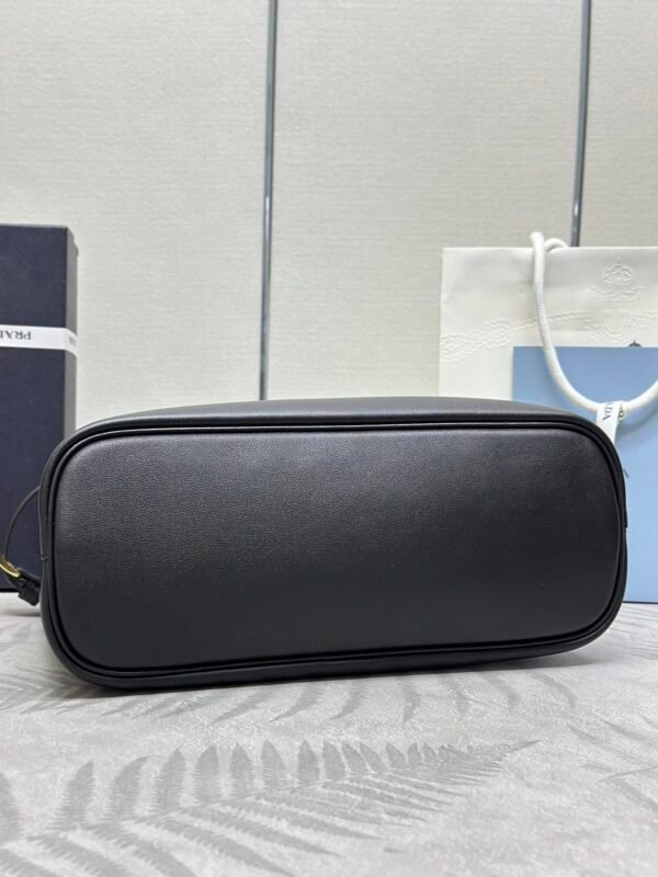 1BA417_2CYS (3) Prada Buckle medium leather handbag with double belt