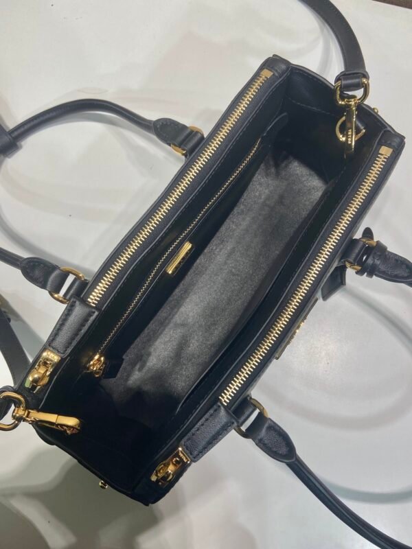 1BA457_2CYS black (1) Medium Prada Galleria leather bag