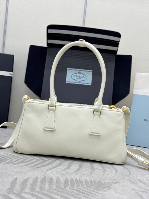 Medium Prada Galleria leather bag