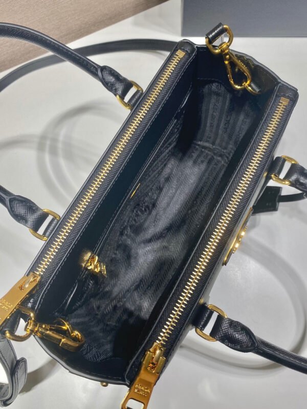 Small Prada Galleria Saffiano leather bag