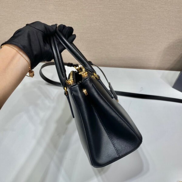 Small Prada Galleria Saffiano leather bag