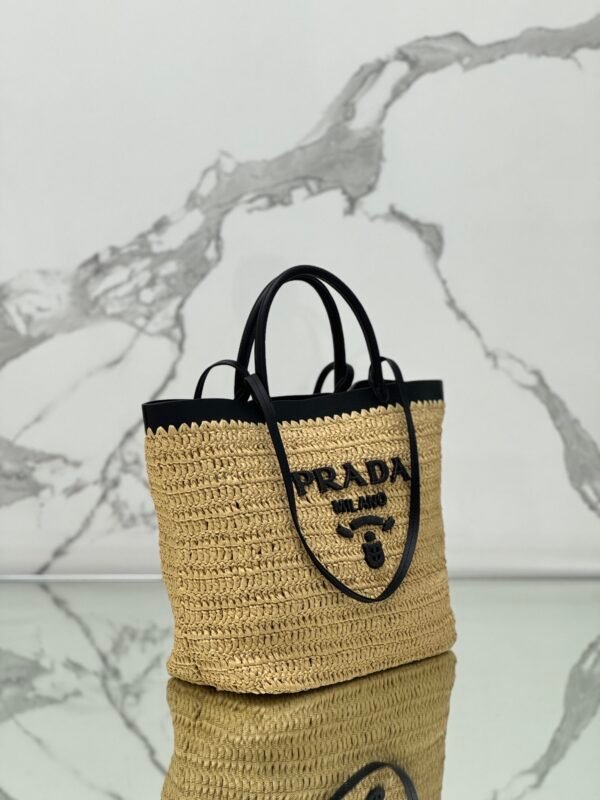 Medium crochet and leather tote bag