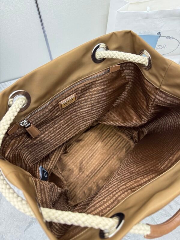 Prada Mariner medium Re-Nylon tote bag