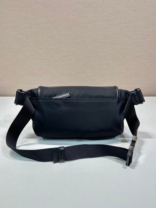 2VH174_2DW3 (2) Re-Nylon and leather shoulder bag