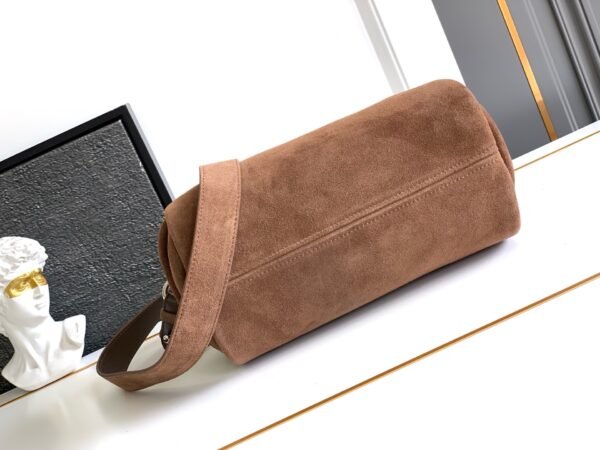 2VH188_2C4S (4) Suede leather shoulder bag