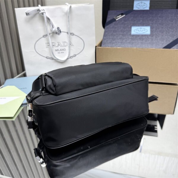 2VH192_2DMG (2) Medium Re-Nylon and Saffiano leather shoulder bag