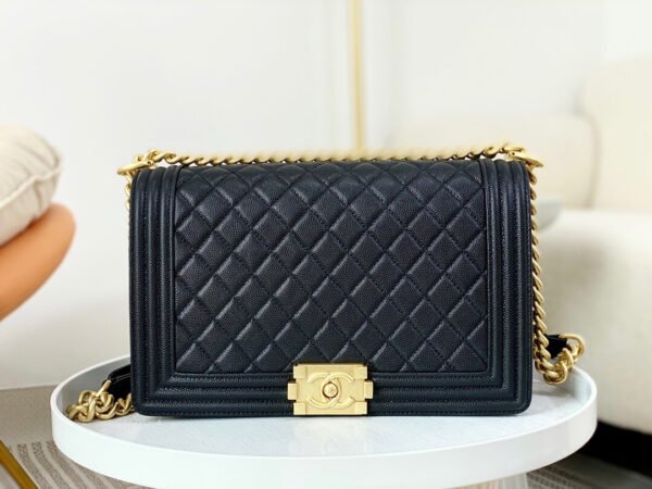 BOY CHANEL LARGE Grained Tote