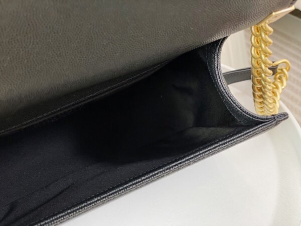 BOY CHANEL LARGE Grained Tote