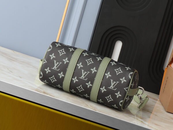 M11591 (8) LOUIS VUITTON Keepall Bandoulière 25 M11591