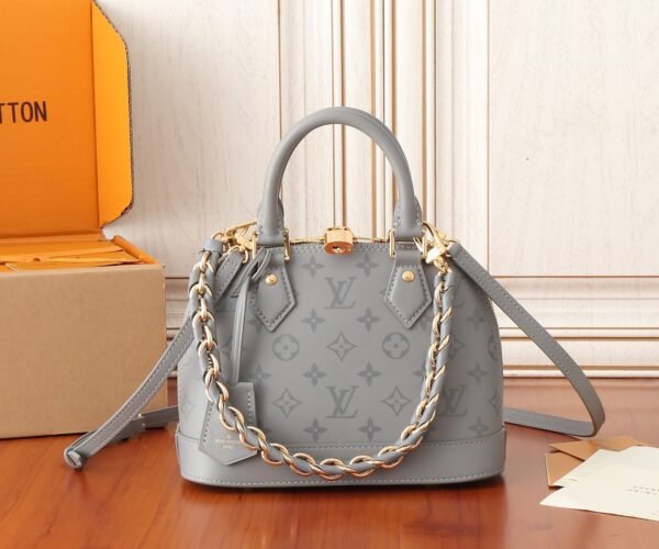 M12561 (1) LOUIS VUITTON Alma BB