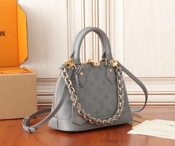 M12561 (2) LOUIS VUITTON Alma BB