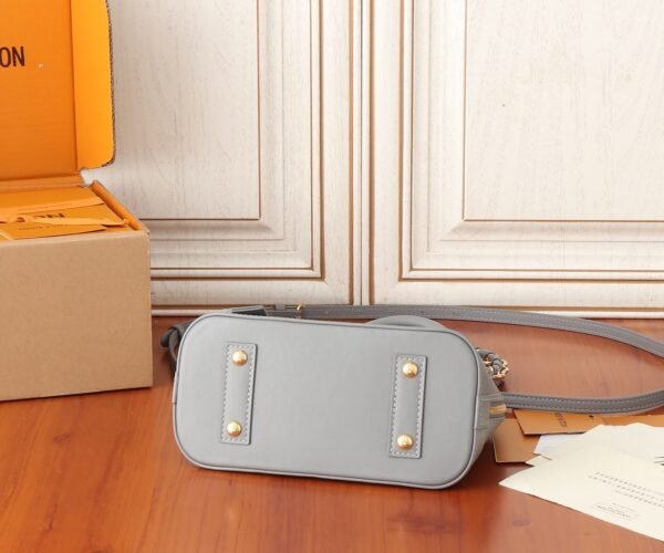 M12561 (5) LOUIS VUITTON Alma BB