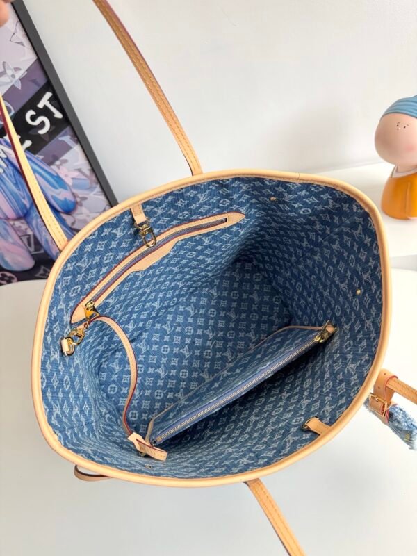 LOUIS VUITTON Neverfull MM