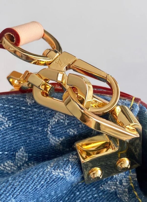 LOUIS VUITTON Dauphine Soft GM M13319