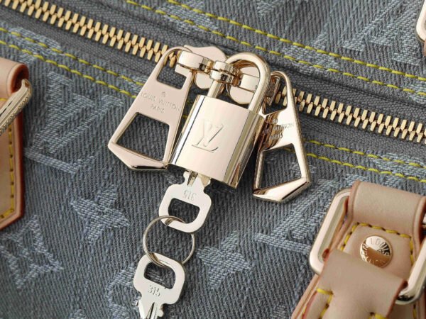 LOUIS VUITTON Speedy Soft 30