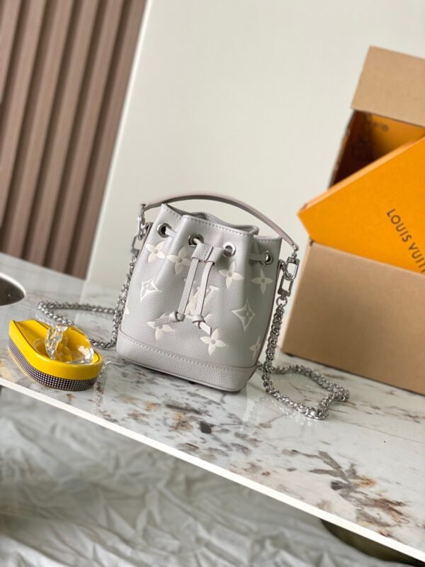 LOUIS VUITTON Nano Noé M14224