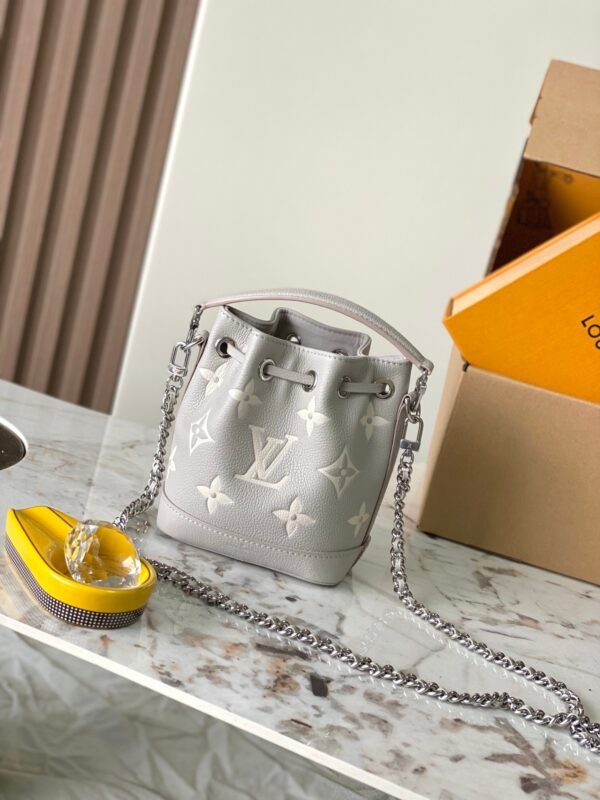 LOUIS VUITTON Nano Noé M14224