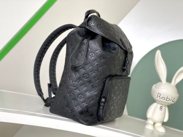 LOUIS VUITTON Montsouris Backpack M23127