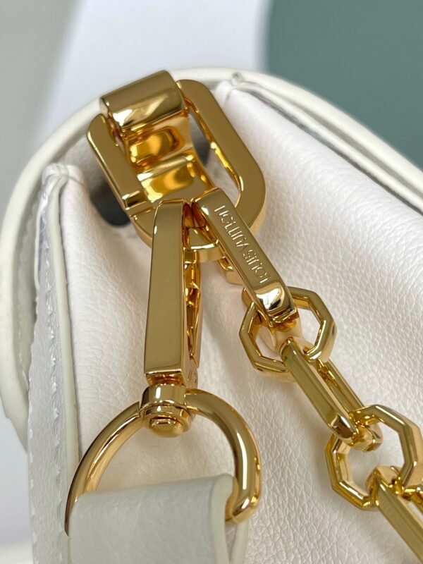 LOUIS VUITTON Dauphine Soft MM