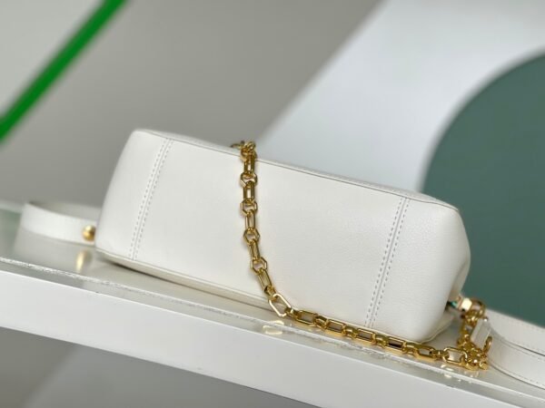 LOUIS VUITTON Dauphine Soft MM