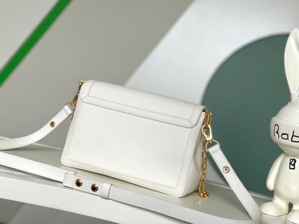 LOUIS VUITTON Dauphine Soft MM