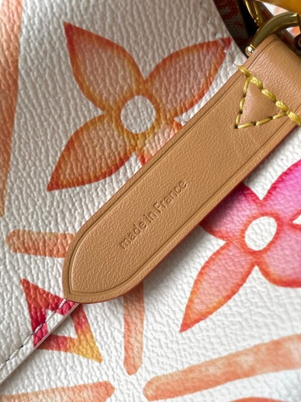 LOUIS VUITTON Néonoé BB M25315