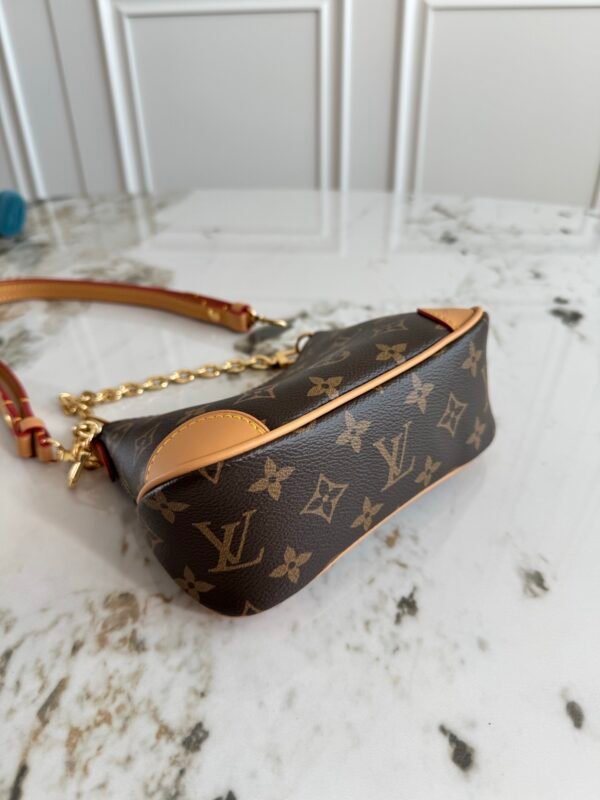 M25519 (5) LOUIS VUITTON Nano Boulogne M25519