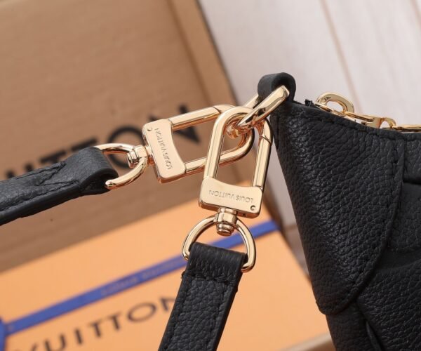 LOUIS VUITTON Bagatelle