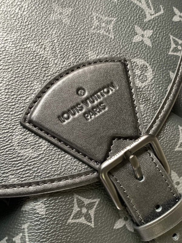 M46683 (5) LOUIS VUITTON Montsouris Backpack M46683