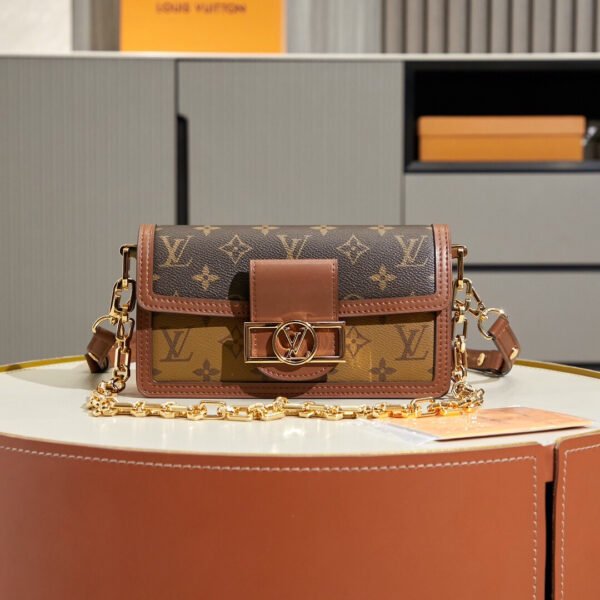 LOUIS VUITTON Dauphine East West M46757