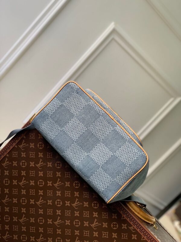 N40708 (2) LOUIS VUITTON Montsouris Backpack N40708