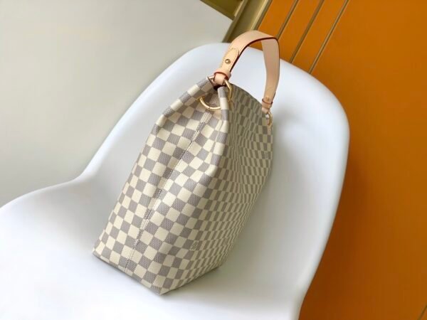 LOUIS VUITTON Graceful MM