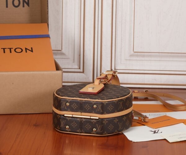 m43514 (4) LOUIS VUITTON Petite Boite Chapeau M43514