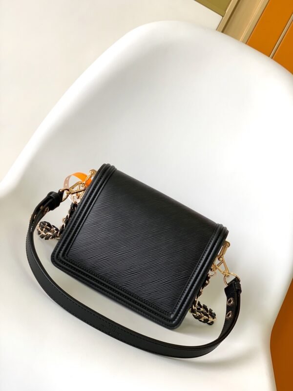 LOUIS VUITTON Large Dauphine