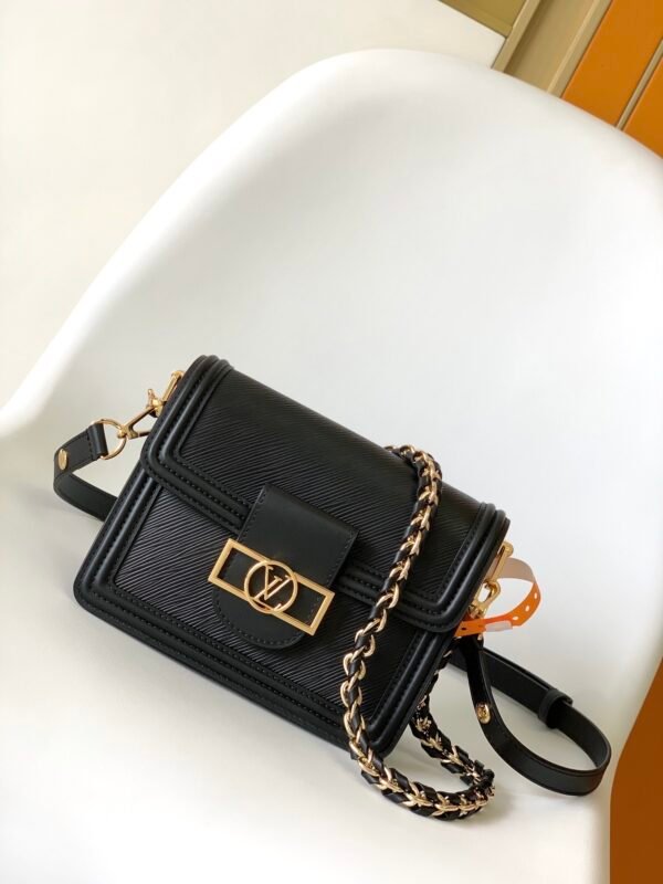 LOUIS VUITTON Large Dauphine