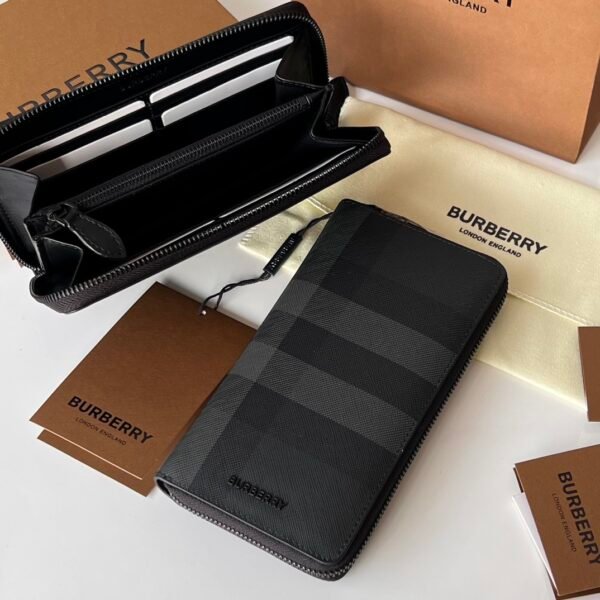 p80702541 (10) Burberry Check zipper wallet charcoal gray p80702541
