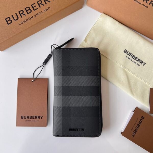 p80702541 (4) Burberry Check zipper wallet charcoal gray p80702541