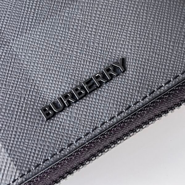 p80702541 (5) Burberry Check zipper wallet charcoal gray p80702541