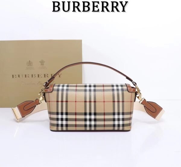 p80920481 (3) Burberry Top handle Note bag p80920481