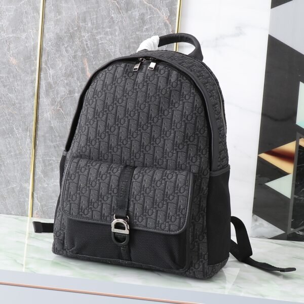 1EIBA178YKYH03E (6) Dior 8 Backpack